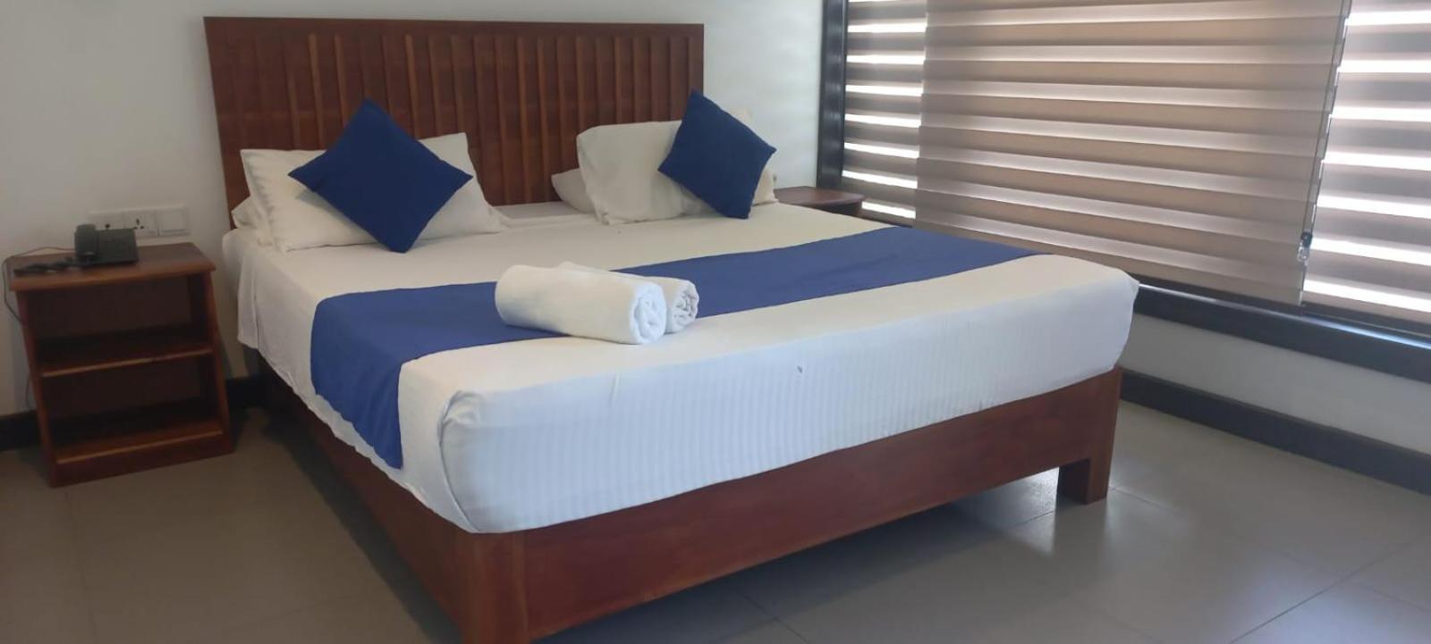 J7 Villaj Resort Trincomalee Exterior foto